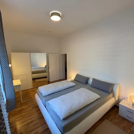 Onthepoint, Erdgeschoss, Abstellplatz Fuer Fahrraeder, Und Innenhafen 5 Gehminuten!!! Apartment Duisburg