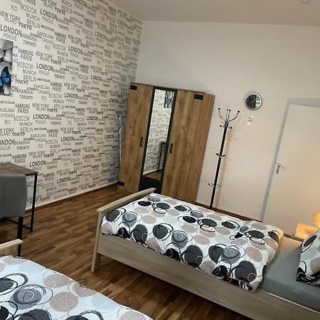 Onthepoint, Erdgeschoss, Abstellplatz Fuer Fahrraeder, Und Innenhafen 5 Gehminuten!!! Duisburg