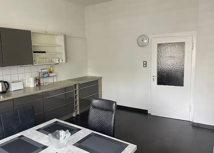 Onthepoint, Erdgeschoss, Abstellplatz Fuer Fahrraeder, Und Innenhafen 5 Gehminuten!!! *